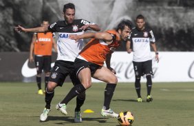 Durante o treino desta tarde no CT Joaquim Grava, no Parque Ecolgico do Tiete. O prximo jogo da equipe ser domingo, dia 17/11, contra o Vasco/RJ, no estdio do Pacaembu, vlido pela 35 rodada do Campeonato Brasileiro de 2013