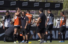 Durante o treino desta tarde no CT Joaquim Grava, no Parque Ecolgico do Tiete. O prximo jogo da equipe ser domingo, dia 17/11, contra o Vasco/RJ, no estdio do Pacaembu, vlido pela 35 rodada do Campeonato Brasileiro de 2013