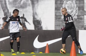 Durante o treino desta tarde no CT Joaquim Grava, no Parque Ecolgico do Tiete. O prximo jogo da equipe ser domingo, dia 17/11, contra o Vasco/RJ, no estdio do Pacaembu, vlido pela 35 rodada do Campeonato Brasileiro de 2013