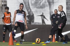 Durante o treino desta tarde no CT Joaquim Grava, no Parque Ecolgico do Tiete. O prximo jogo da equipe ser domingo, dia 17/11, contra o Vasco/RJ, no estdio do Pacaembu, vlido pela 35 rodada do Campeonato Brasileiro de 2013