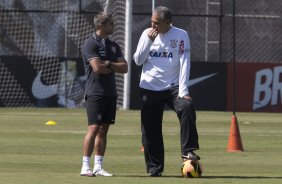 O presidente Mario Gobbi anuncia a saida do tcnico Tite aps o durante o treino desta manh no CT Joaquim Grava, no Parque Ecolgico do Tiete. O prximo jogo da equipe ser domingo, dia 17/11, contra o Vasco/RJ, no estdio do Pacaembu, vlido pela 35 rodada do Campeonato Brasileiro de 2013