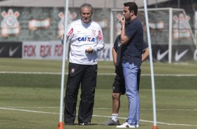 O presidente Mario Gobbi anuncia a saida do tcnico Tite aps o durante o treino desta manh no CT Joaquim Grava, no Parque Ecolgico do Tiete. O prximo jogo da equipe ser domingo, dia 17/11, contra o Vasco/RJ, no estdio do Pacaembu, vlido pela 35 rodada do Campeonato Brasileiro de 2013