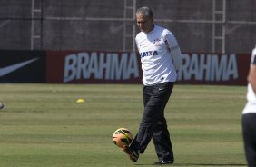 O presidente Mario Gobbi anuncia a saida do tcnico Tite aps o durante o treino desta manh no CT Joaquim Grava, no Parque Ecolgico do Tiete. O prximo jogo da equipe ser domingo, dia 17/11, contra o Vasco/RJ, no estdio do Pacaembu, vlido pela 35 rodada do Campeonato Brasileiro de 2013