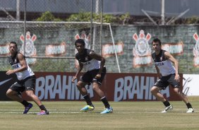 Durante o durante o treino desta manh no CT Joaquim Grava, no Parque Ecolgico do Tiete. O prximo jogo da equipe ser amanh, domingo, dia 17/11, contra o Vasco/RJ, no estdio do Pacaembu, vlido pela 35 rodada do Campeonato Brasileiro de 2013