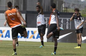 Durante o durante o treino desta manh no CT Joaquim Grava, no Parque Ecolgico do Tiete. O prximo jogo da equipe ser amanh, domingo, dia 17/11, contra o Vasco/RJ, no estdio do Pacaembu, vlido pela 35 rodada do Campeonato Brasileiro de 2013