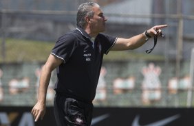 Durante o durante o treino desta manhã no CT Joaquim Grava, no Parque Ecológico do Tiete. O próximo jogo da equipe será amanhã, domingo, dia 17/11, contra o Vasco/RJ, no estádio do Pacaembu, válido pela 35ª rodada do Campeonato Brasileiro de 2013