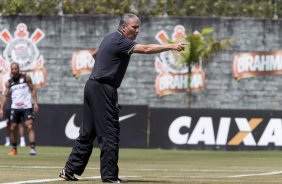 Durante o durante o treino desta manh no CT Joaquim Grava, no Parque Ecolgico do Tiete. O prximo jogo da equipe ser amanh, domingo, dia 17/11, contra o Vasco/RJ, no estdio do Pacaembu, vlido pela 35 rodada do Campeonato Brasileiro de 2013