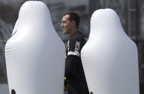 Durante o durante o treino desta manh no CT Joaquim Grava, no Parque Ecolgico do Tiete. O prximo jogo da equipe ser amanh, domingo, dia 17/11, contra o Vasco/RJ, no estdio do Pacaembu, vlido pela 35 rodada do Campeonato Brasileiro de 2013