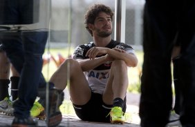 Durante o durante o treino desta manh no CT Joaquim Grava, no Parque Ecolgico do Tiete. O prximo jogo da equipe ser amanh, domingo, dia 17/11, contra o Vasco/RJ, no estdio do Pacaembu, vlido pela 35 rodada do Campeonato Brasileiro de 2013