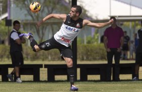 Durante o durante o treino desta manh no CT Joaquim Grava, no Parque Ecolgico do Tiete. O prximo jogo da equipe ser amanh, domingo, dia 17/11, contra o Vasco/RJ, no estdio do Pacaembu, vlido pela 35 rodada do Campeonato Brasileiro de 2013