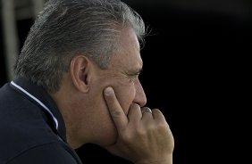 Durante o treino desta manh no CT Joaquim Grava, no Parque Ecolgico do Tiete. O prximo jogo da equipe ser domingo, dia 24/11, contra o Flamengo, no estdio do Maracan, vlido pela 36 rodada do Campeonato Brasileiro de 2013