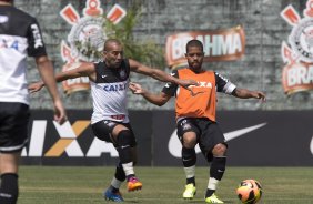 Durante o treino desta manh no CT Joaquim Grava, no Parque Ecolgico do Tiete. O prximo jogo da equipe ser domingo, dia 24/11, contra o Flamengo, no estdio do Maracan, vlido pela 36 rodada do Campeonato Brasileiro de 2013