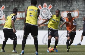 Durante o treino desta manh no CT Joaquim Grava, no Parque Ecolgico do Tiete. O prximo jogo da equipe ser domingo, dia 24/11, contra o Flamengo, no estdio do Maracan, vlido pela 36 rodada do Campeonato Brasileiro de 2013