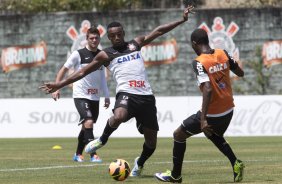 Durante o treino desta manh no CT Joaquim Grava, no Parque Ecolgico do Tiete. O prximo jogo da equipe ser domingo, dia 24/11, contra o Flamengo, no estdio do Maracan, vlido pela 36 rodada do Campeonato Brasileiro de 2013