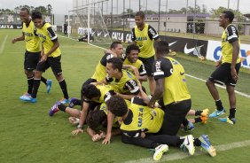 Durante o treino desta tarde no CT Joaquim Grava, no Parque Ecolgico do Tiete. O prximo jogo da equipe ser domingo, dia 24/11, contra o Flamengo, no estdio do Maracan, vlido pela 36 rodada do Campeonato Brasileiro de 2013