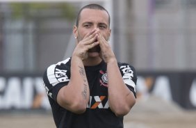 Durante o treino desta tarde no CT Joaquim Grava, no Parque Ecológico do Tiete. O próximo jogo da equipe será domingo, dia 24/11, contra o Flamengo, no estádio do Maracanã, válido pela 36ª rodada do Campeonato Brasileiro de 2013