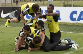 Durante o treino desta tarde no CT Joaquim Grava, no Parque Ecolgico do Tiete. O prximo jogo da equipe ser domingo, dia 24/11, contra o Flamengo, no estdio do Maracan, vlido pela 36 rodada do Campeonato Brasileiro de 2013