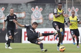 Durante o treino desta tarde no CT Joaquim Grava, no Parque Ecológico do Tiete. O próximo jogo da equipe será domingo, dia 24/11, contra o Flamengo, no estádio do Maracanã, válido pela 36ª rodada do Campeonato Brasileiro de 2013