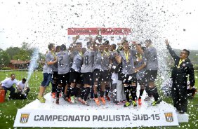 Corinthians campeao. Final do Campeonato Paulista sub 15. 23 de Novembro de 2013, Cotia, São Paulo, Brasil