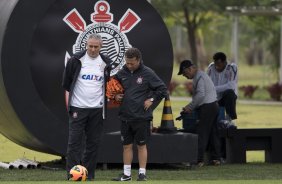 Durante o treino desta manh no CT Joaquim Grava, no Parque Ecolgico do Tiete. O prximo jogo da equipe ser amanh, domingo, dia 24/11, contra o Flamengo, no estdio do Maracan, vlido pela 36 rodada do Campeonato Brasileiro de 2013