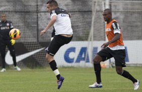 Durante o treino desta manhã no CT Joaquim Grava, no Parque Ecológico do Tiete. O próximo jogo da equipe será amanhã, domingo, dia 24/11, contra o Flamengo, no estádio do Maracanã, válido pela 36ª rodada do Campeonato Brasileiro de 2013