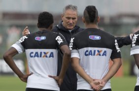 Durante o treino desta manh no CT Joaquim Grava, no Parque Ecolgico do Tiete. O prximo jogo da equipe ser amanh, domingo, dia 24/11, contra o Flamengo, no estdio do Maracan, vlido pela 36 rodada do Campeonato Brasileiro de 2013