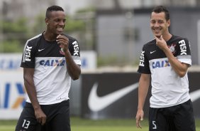 Durante o treino desta manh no CT Joaquim Grava, no Parque Ecolgico do Tiete. O prximo jogo da equipe ser amanh, domingo, dia 24/11, contra o Flamengo, no estdio do Maracan, vlido pela 36 rodada do Campeonato Brasileiro de 2013