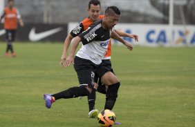 Durante o treino desta manh no CT Joaquim Grava, no Parque Ecolgico do Tiete. O prximo jogo da equipe ser amanh, domingo, dia 24/11, contra o Flamengo, no estdio do Maracan, vlido pela 36 rodada do Campeonato Brasileiro de 2013