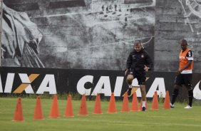 Durante o treino desta manh no CT Joaquim Grava, no Parque Ecolgico do Tiete. O prximo jogo da equipe ser amanh, domingo, dia 24/11, contra o Flamengo, no estdio do Maracan, vlido pela 36 rodada do Campeonato Brasileiro de 2013