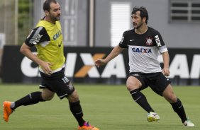 Durante o treino desta manh no CT Joaquim Grava, no Parque Ecolgico do Tiete. O prximo jogo da equipe ser sbado, dia 30/11, contra o Internacional/RS, no estdio do Maracan, vlido pela 37 rodada do Campeonato Brasileiro de 2013