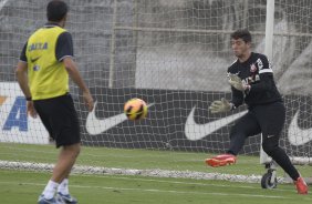 Durante o treino desta manh no CT Joaquim Grava, no Parque Ecolgico do Tiete. O prximo jogo da equipe ser sbado, dia 30/11, contra o Internacional/RS, no estdio do Maracan, vlido pela 37 rodada do Campeonato Brasileiro de 2013