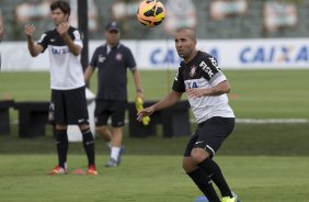 Durante o treino desta manh no CT Joaquim Grava, no Parque Ecolgico do Tiete. O prximo jogo da equipe ser sbado, dia 30/11, contra o Internacional/RS, no estdio do Maracan, vlido pela 37 rodada do Campeonato Brasileiro de 2013