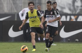 Durante o treino desta manh no CT Joaquim Grava, no Parque Ecolgico do Tiete. O prximo jogo da equipe ser sbado, dia 30/11, contra o Internacional/RS, no estdio do Maracan, vlido pela 37 rodada do Campeonato Brasileiro de 2013