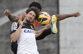 Durante o treino desta tarde no CT Joaquim Grava, no Parque Ecolgico do Tiete. O prximo jogo da equipe ser sbado, dia 30/11, contra o Internacional/RS, no estdio do Maracan, vlido pela 37 rodada do Campeonato Brasileiro de 2013