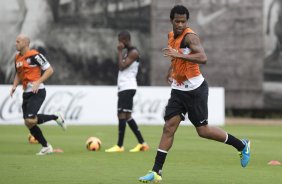 Durante o treino desta tarde no CT Joaquim Grava, no Parque Ecológico do Tiete. O próximo jogo da equipe será sábado, dia 30/11, contra o Internacional/RS, no estádio do Maracanã, válido pela 37ª rodada do Campeonato Brasileiro de 2013