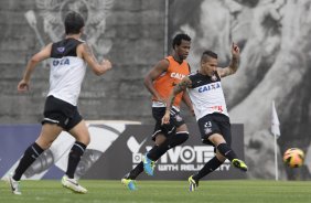 Durante o treino desta tarde no CT Joaquim Grava, no Parque Ecológico do Tiete. O próximo jogo da equipe será sábado, dia 30/11, contra o Internacional/RS, no estádio do Maracanã, válido pela 37ª rodada do Campeonato Brasileiro de 2013