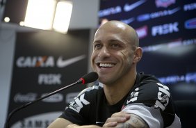 O capitao Alessandro anincia sua aposentadoria aps o treino desta tarde no CT Joaquim Grava, no Parque Ecolgico do Tiete. O prximo jogo da equipe ser sbado, dia 30/11, contra o Internacional/RS, no estdio do Maracan, vlido pela 37 rodada do Campeonato Brasileiro de 2013