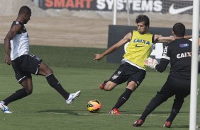 Durante o treino desta tarde no CT Joaquim Grava, no Parque Ecolgico do Tiete. O prximo jogo da equipe ser amanh, sbado, dia 30/11, contra o Internacional/RS, no estdio do Maracan, vlido pela 37 rodada do Campeonato Brasileiro de 2013