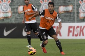 Durante o treino desta manh no CT Joaquim Grava, no Parque Ecolgico do Tiete. O prximo jogo da equipe ser sbado, dia 07/12, contra o Nautico/PE, na Arena Pernambuco, vlido pela 38 rodada do Campeonato Brasileiro de 2013