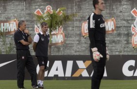 Durante o treino desta manh no CT Joaquim Grava, no Parque Ecolgico do Tiete. O prximo jogo da equipe ser sbado, dia 07/12, contra o Nautico/PE, na Arena Pernambuco, vlido pela 38 rodada do Campeonato Brasileiro de 2013