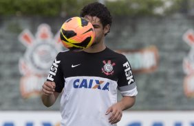 Durante o treino desta manh no CT Joaquim Grava, no Parque Ecolgico do Tiete. O prximo jogo da equipe ser sbado, dia 07/12, contra o Nautico/PE, na Arena Pernambuco, vlido pela 38 rodada do Campeonato Brasileiro de 2013