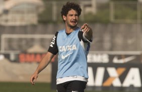 Durante o treino desta tarde no CT Joaquim Grava, no Parque Ecolgico do Tiete. O prximo jogo da equipe ser sbado, dia 07/12, contra o Nautico/PE, na Arena Pernambuco, vlido pela 38 rodada do Campeonato Brasileiro de 2013