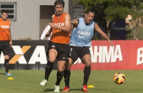 Durante o treino desta tarde no CT Joaquim Grava, no Parque Ecológico do Tiete. O próximo jogo da equipe será sábado, dia 07/12, contra o Nautico/PE, na Arena Pernambuco, válido pela 38ª rodada do Campeonato Brasileiro de 2013