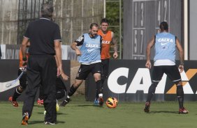 Durante o treino desta tarde no CT Joaquim Grava, no Parque Ecológico do Tiete. O próximo jogo da equipe será sábado, dia 07/12, contra o Nautico/PE, na Arena Pernambuco, válido pela 38ª rodada do Campeonato Brasileiro de 2013