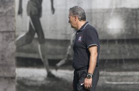 Durante o treino desta tarde no CT Joaquim Grava, no Parque Ecolgico do Tiete. O prximo jogo da equipe ser sbado, dia 07/12, contra o Nautico/PE, na Arena Pernambuco, vlido pela 38 rodada do Campeonato Brasileiro de 2013