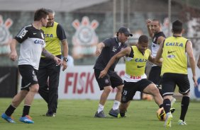 Durante o treino desta tarde no CT Joaquim Grava, no Parque Ecolgico do Tiete. O prximo jogo da equipe ser sbado, dia 07/12, contra o Nautico/PE, na Arena Pernambuco, vlido pela 38 rodada do Campeonato Brasileiro de 2013