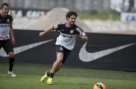 Durante o treino desta tarde no CT Joaquim Grava, no Parque Ecolgico do Tiete. O prximo jogo da equipe ser sbado, dia 07/12, contra o Nautico/PE, na Arena Pernambuco, vlido pela 38 rodada do Campeonato Brasileiro de 2013