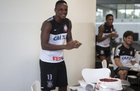 Durante o treino desta tarde no CT Joaquim Grava, no Parque Ecolgico do Tiete. O prximo jogo da equipe ser sbado, dia 07/12, contra o Nautico/PE, na Arena Pernambuco, vlido pela 38 rodada do Campeonato Brasileiro de 2013