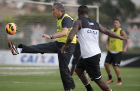 Durante o treino desta tarde no CT Joaquim Grava, no Parque Ecolgico do Tiete. O prximo jogo da equipe ser sbado, dia 07/12, contra o Nautico/PE, na Arena Pernambuco, vlido pela 38 rodada do Campeonato Brasileiro de 2013