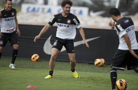 Durante o treino desta tarde no CT Joaquim Grava, no Parque Ecológico do Tiete. O próximo jogo da equipe será sábado, dia 07/12, contra o Nautico/PE, na Arena Pernambuco, válido pela 38ª rodada do Campeonato Brasileiro de 2013
